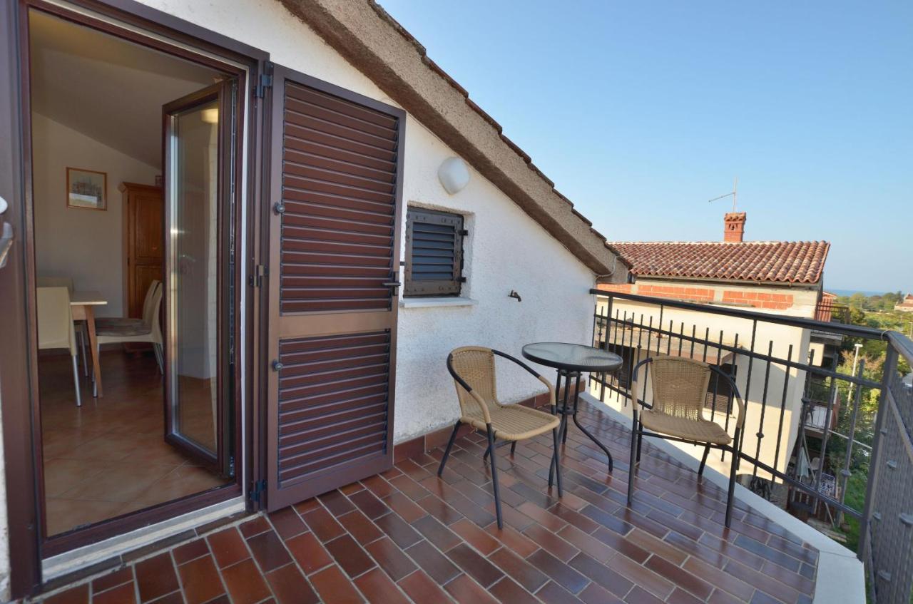 Novigrad Istria Apartments Ljiljana מראה חיצוני תמונה